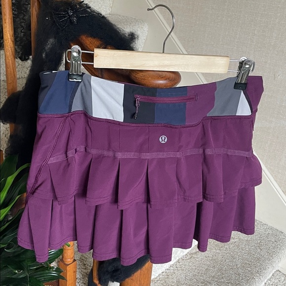 Lululemon Run Pacer Setter Skirt Skort with Ruffle Detail - Picture 4 of 12